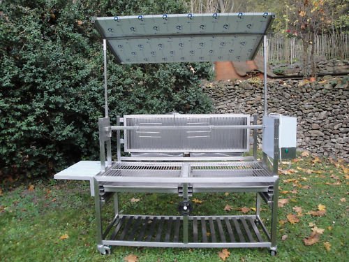Spanferkelgrill für ein Catering-Event